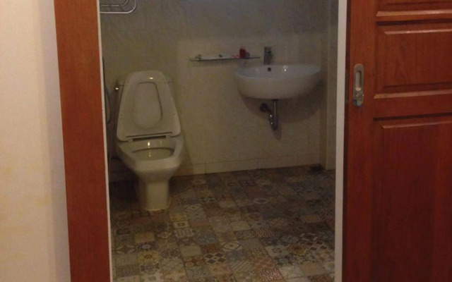 Damnoen Care Resort
