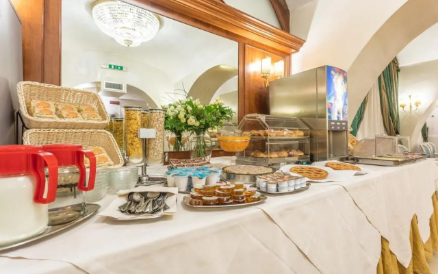 Raeli Hotel Floridia