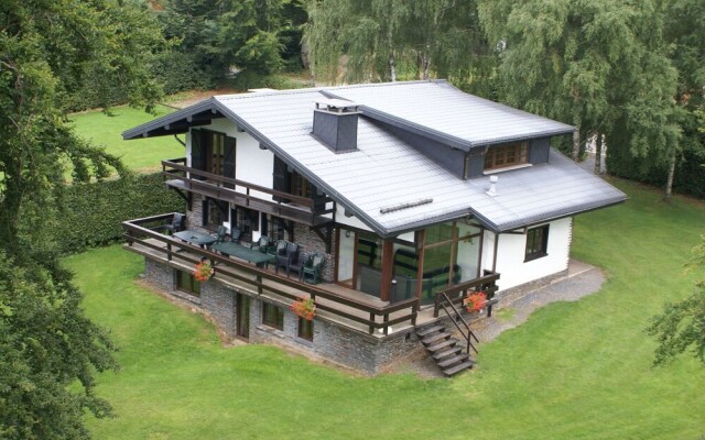 Beautiful Chalet in Xhoffraix With Garden