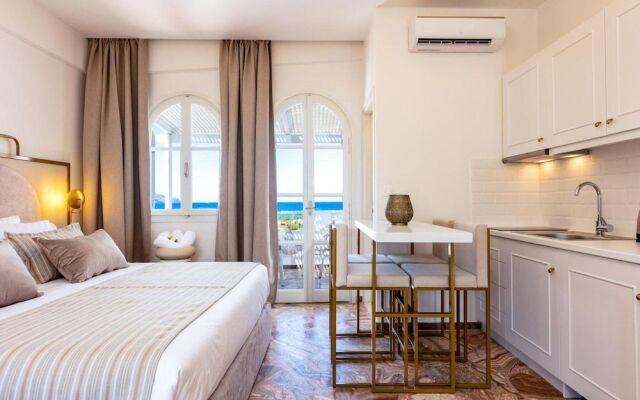 Pinelopi Beach Suites