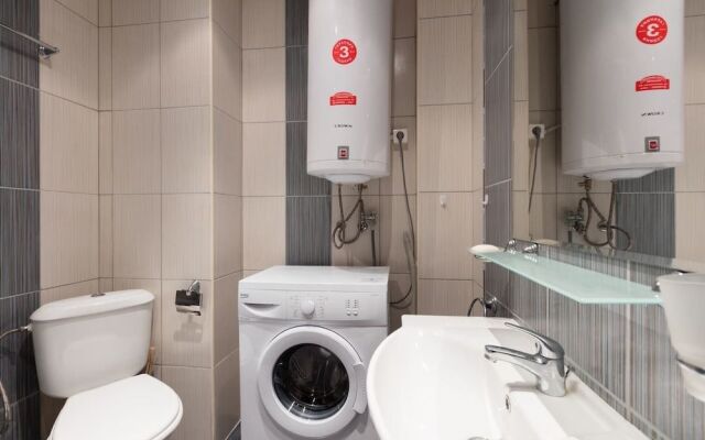 Studio for Family with Kitchenette and Pool view