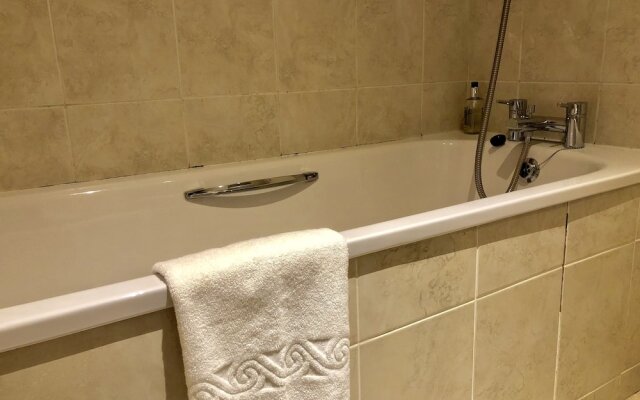 Pimlico Apartment