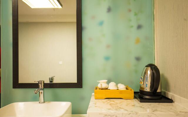 PAI Hotels·Urumqi Beijing Road Botanical Gargen Metro Station