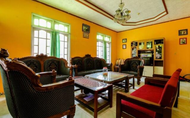 Riana Homestay