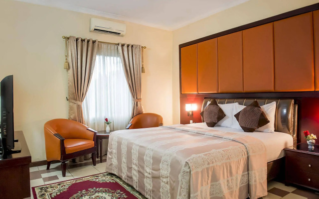 Jusenny Hotel
