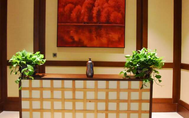Changbaishan Luneng Resort Maplewood Chalet