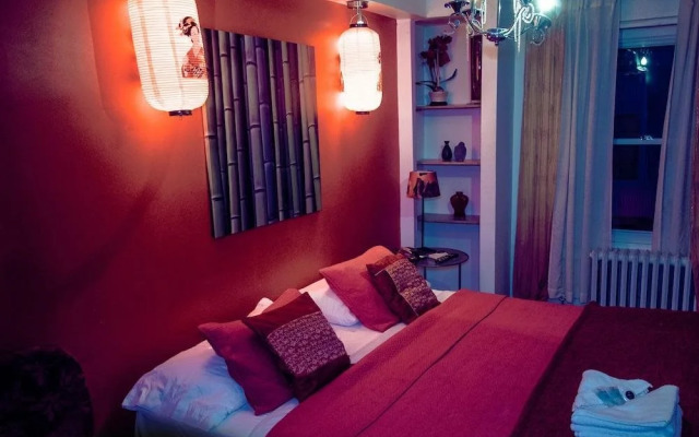 The Celebrities Hotel