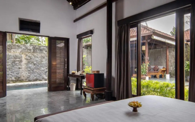 Ubud Raya Villa