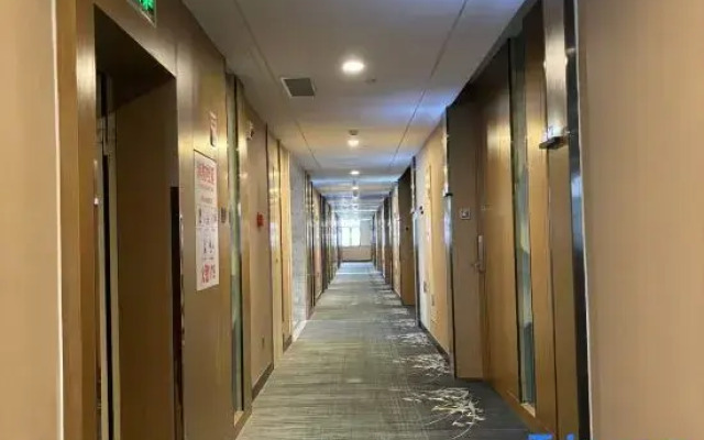 Zongheng Outlets Hotel