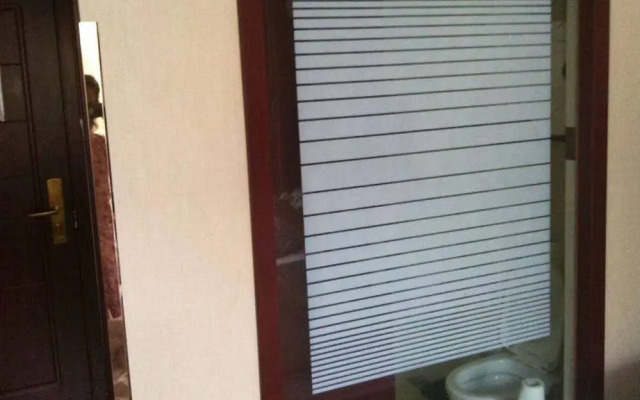 Langshi Holiday Hotel