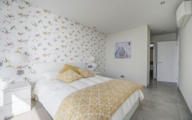 Arade Riverside Modern Apartment