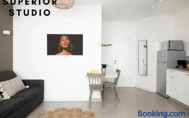 Sun Bay Studio Apartments