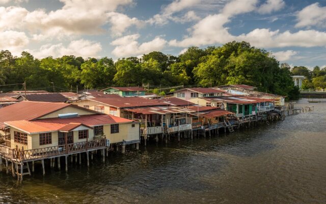 Mangrove Paradise Resort