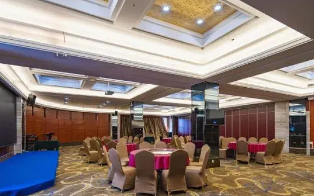 GreenTree Eastern Yichang Jindongshan Hotel