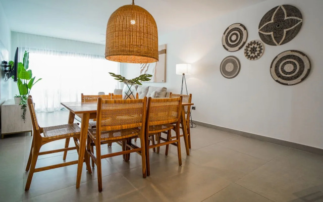 Luxury 3 bedroom apartment at the beach