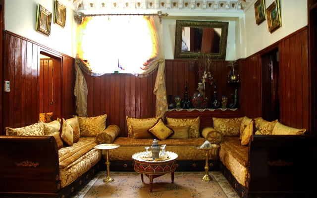 Dar Ain Allo