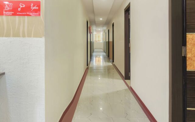 Hotel Jay Radhe by OYO Rooms