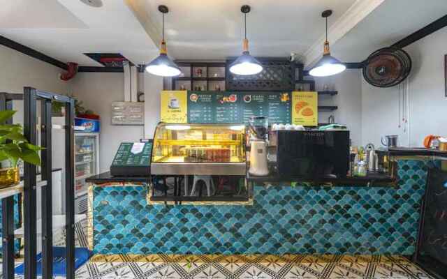 Vy Vy Airport Hotel