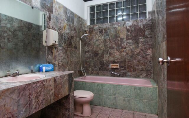 Airy Eco Syariah Kemang Selatan Delapan C3 Bangka Jakarta
