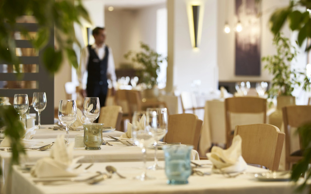Suite Hotel Eden Mar