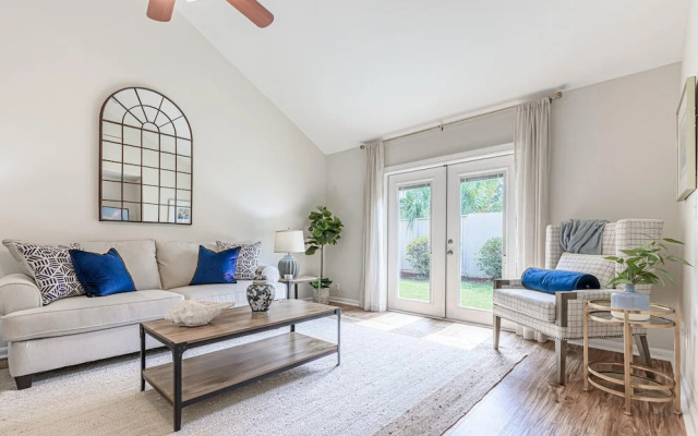 Linkside 453 Blue Paradise