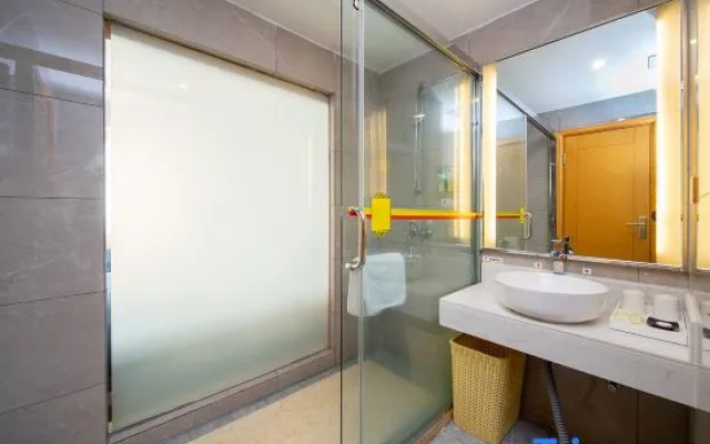 New pearl Hotel
