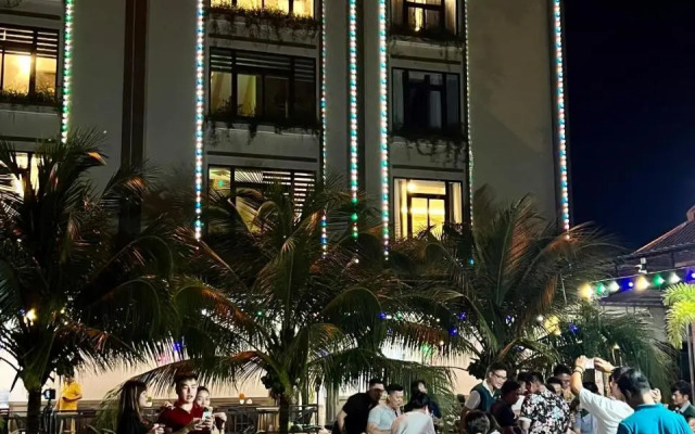 Huong Tuyet Motel