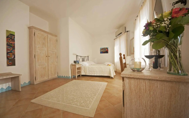 Bue Marino Hotel & Rooftop Bar