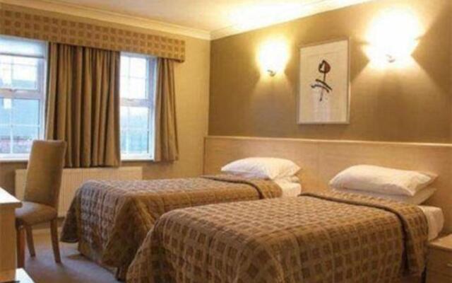 The Avenue Hotel