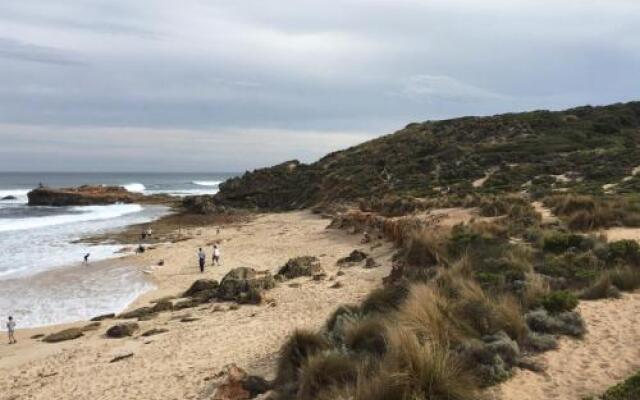 Ocean Sounds Studio: Quiet and beach