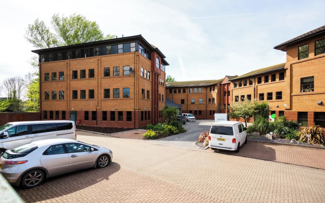 2 Bedroom Apartment Waterside Taunton