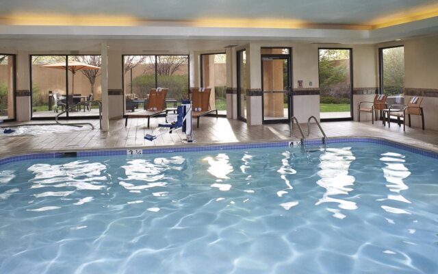 Courtyard by Marriott Detroit Utica