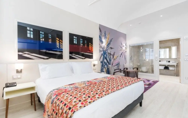 Palais Saleya Apartment & Suite