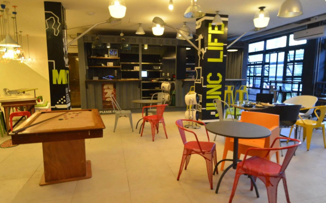 Spot On Junction Hostel