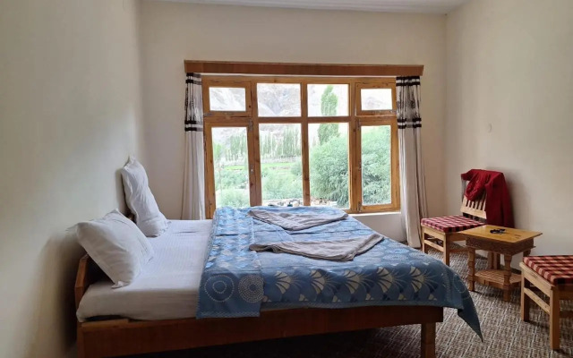 Shanti Guest House