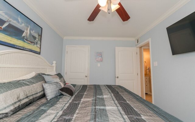 Beach Side 2 Bedroom Condo