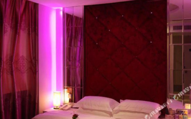 SET Chain Hotel (Jingmen Jingchu University of Technology Zhuyuan)