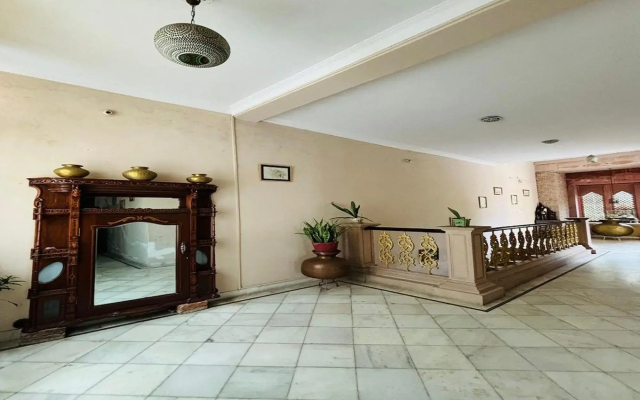 Hotel Karan Villas