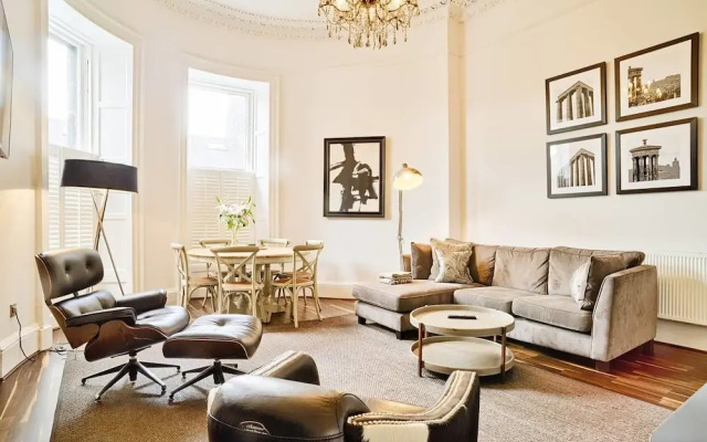 Luxury George Street Apartments: Edinburgh Suite