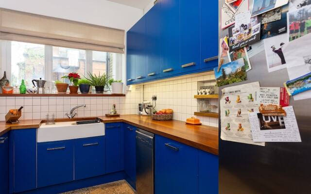 2 Bedroom Flat In Herne Hill With Garden