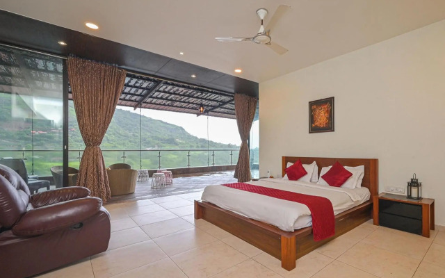 StayVista at Lake Mansion