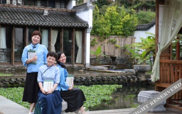 Houtang Holiday Manor