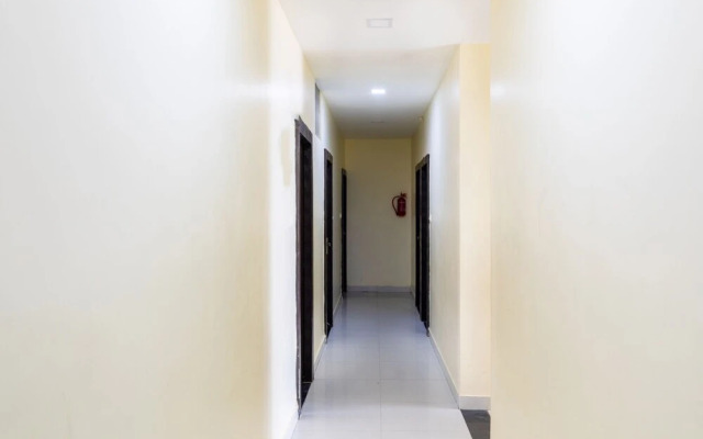 Oyo 40682 Hotel Lake City Pride