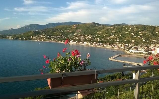 Riviera B&B