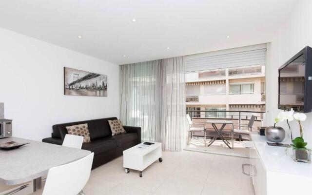 Chic & Modern 1bed Next To Martinez