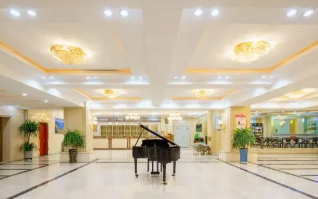 Mystic Lake Grand Hotel