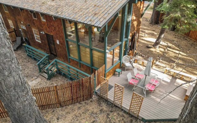 Sundance Foosball Table, Bbq, Near West Beach