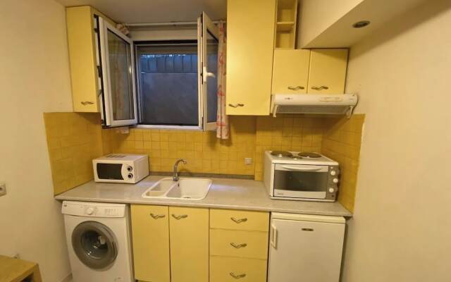 Amazing Studio Next To Center 10 min Walk