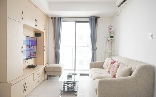 Restful And Modern 3Br At Daan Mogot City Apartment