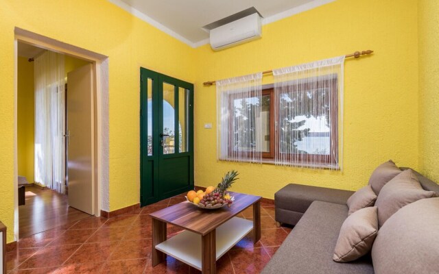Awesome Apartment in Baric Draga With 1 Bedrooms and Wifi